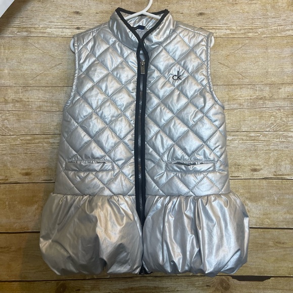 Calvin Klein jeans puffer vest 🛍 - Picture 1 of 3